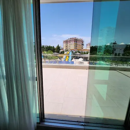 Sirius Town Apartamento *