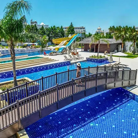 Sirius Town Apartment